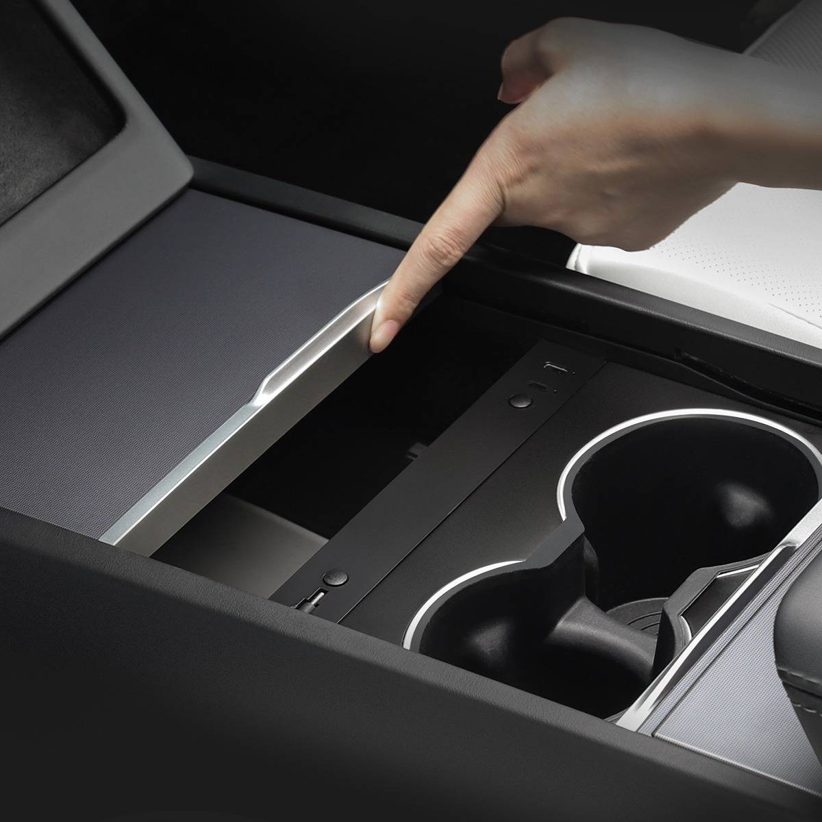 Tesla Model 3 Highland Center Console USB hub