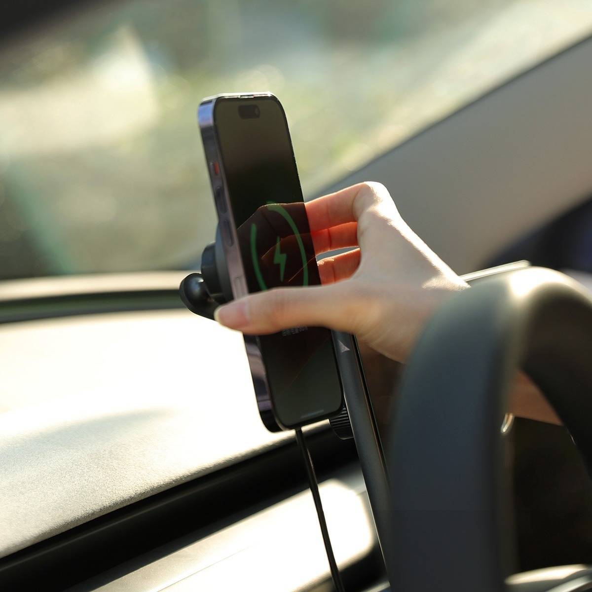 Tesla Model X Magnetic (Qi & MagSafe) Cellphone Holder